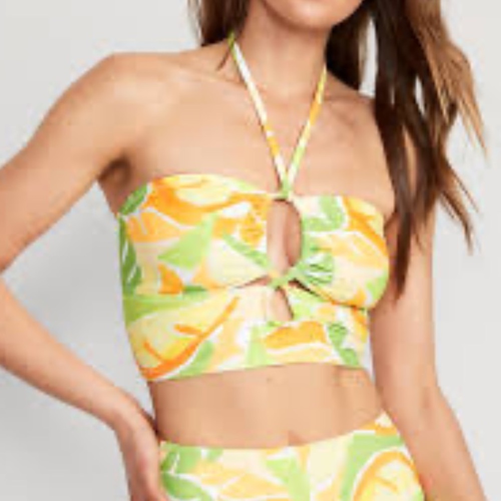 NWOT- Old Navy Cutout Halter Bikini Top